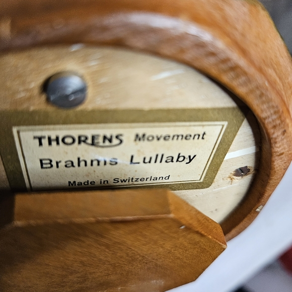 VTG THORENS HAND CARVED PAINTED MUSIC BOX ANGEL PLAYING VIOLIN SWITZERLAND - Picture 14 of 16